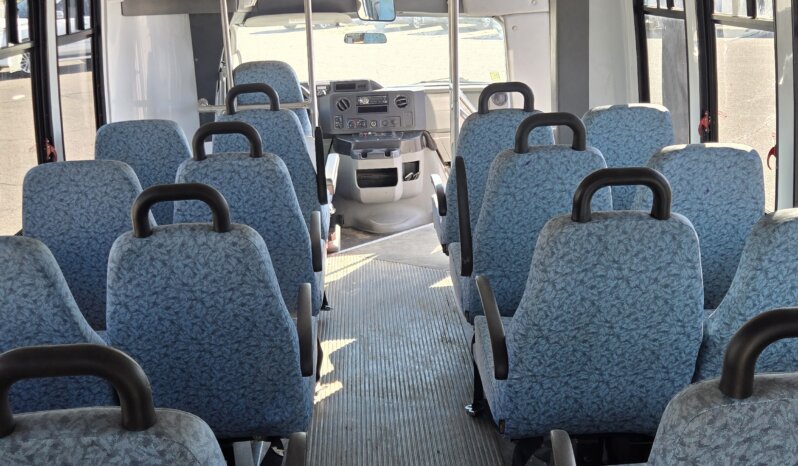 2011 FORD E450 Econo SHUTTLE 20/pass w/Air & Handi full