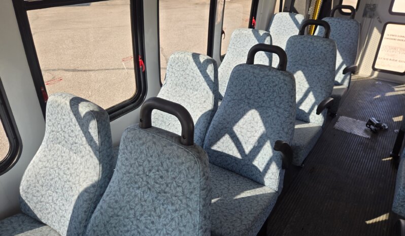 2011 FORD E450 Econo SHUTTLE 20/pass w/Air & Handi full