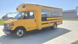 2002  Bluebird Chevrolet Express G3500 15/pass full