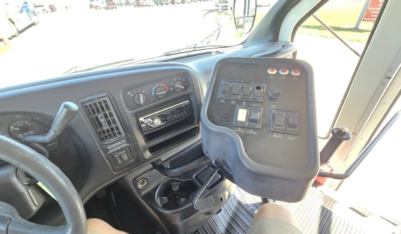 2002  Bluebird Chevrolet Express G3500 15/pass full