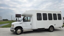 2010 Ford E450 Shuttle w/Handi 10pass 74Kmi full