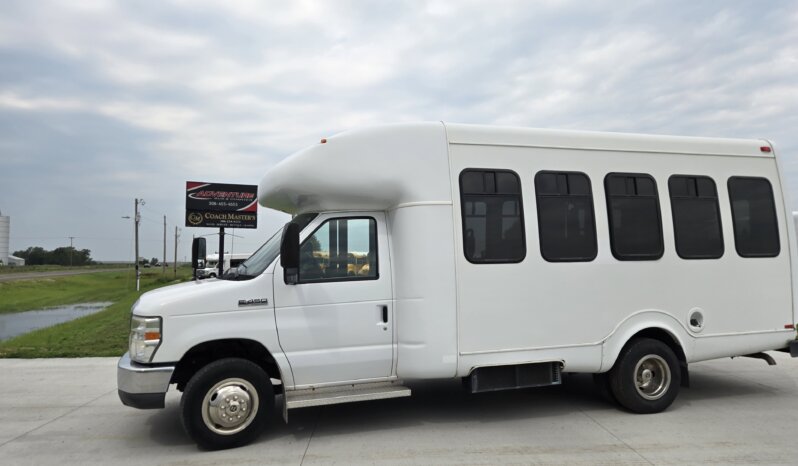 2010 Ford E450 Shuttle w/Handi 10pass 74Kmi full