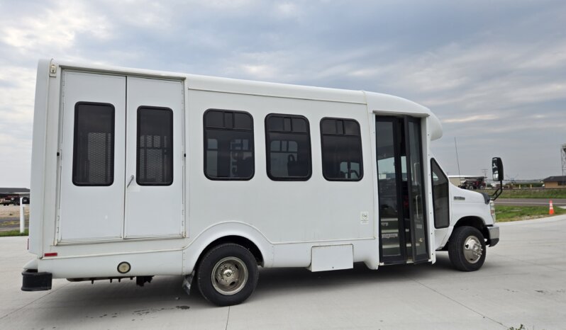 2010 Ford E450 Shuttle w/Handi 10pass 74Kmi full