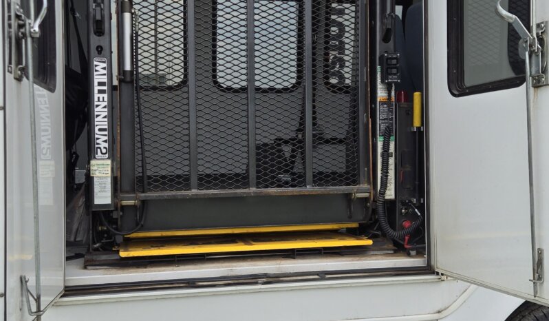 2010 Ford E450 Shuttle w/Handi 10pass 74Kmi full