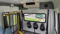 2010 Ford E450 Shuttle w/Handi 10pass 74Kmi full