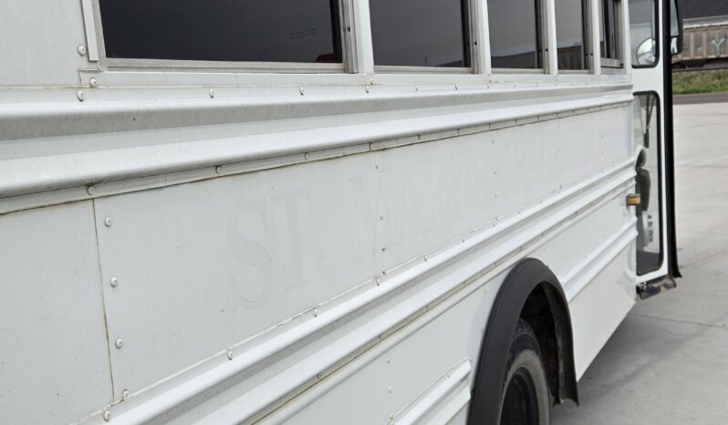 2003 Chevrolet Express Mini Bus 14pass/ 68Kmi full