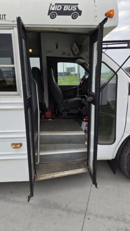 2003 Chevrolet Express Mini Bus 14pass/ 68Kmi full