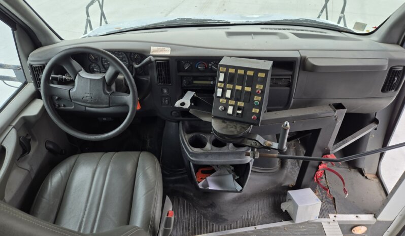 2003 Chevrolet Express Mini Bus 14pass/ 68Kmi full