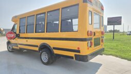 2021 Micro Bird Ford T350HD w/Rear A/C 15pass full