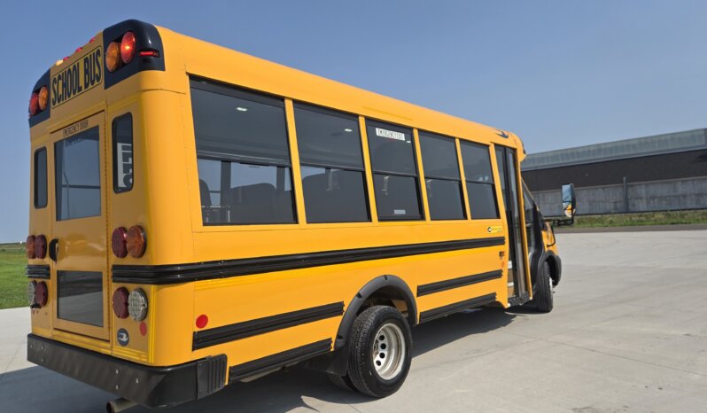 2021 Micro Bird Ford T350HD w/Rear A/C 15pass full