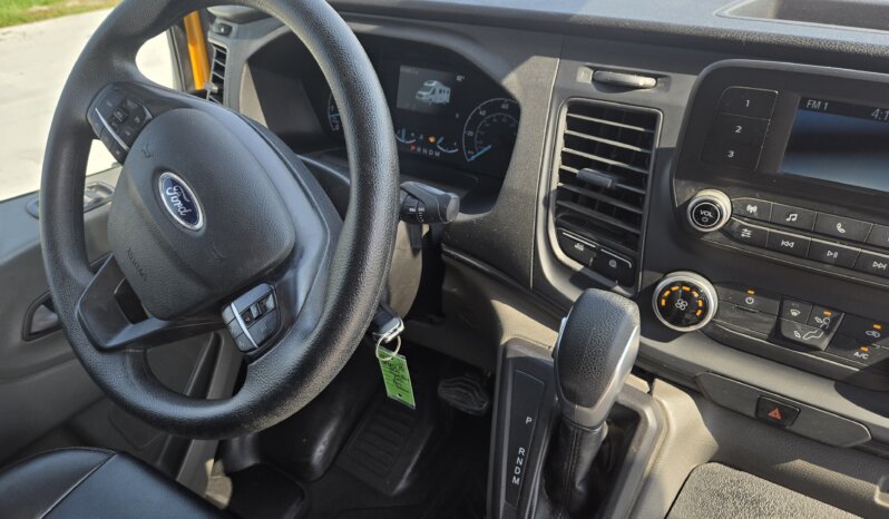 2021 Micro Bird Ford T350HD w/Rear A/C 15pass full