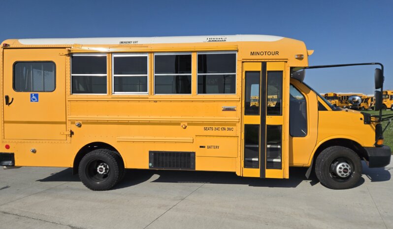 2016 Thomas GMC Minitour Bus w/Air& Handi- 50Kmiles! full