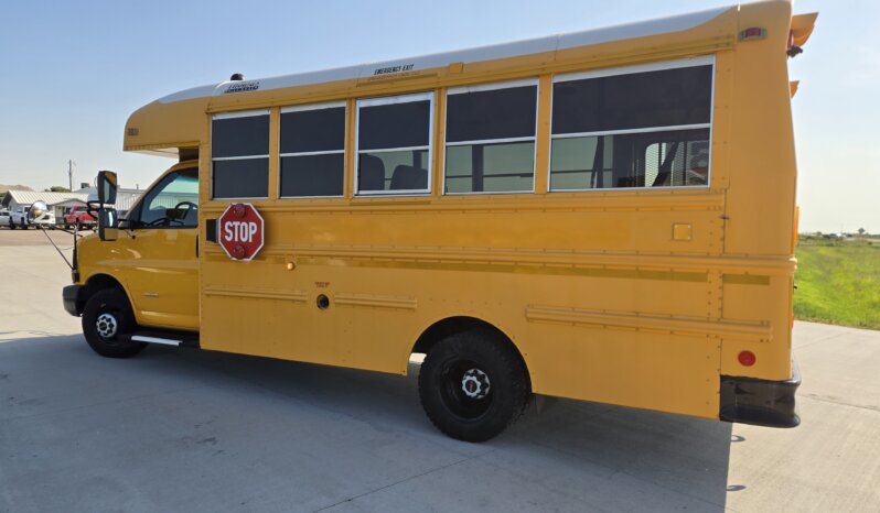 2016 Thomas GMC Minitour Bus w/Air& Handi- 50Kmiles! full