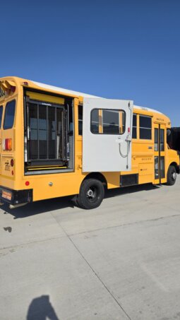 2016 Thomas GMC Minitour Bus w/Air& Handi- 50Kmiles! full