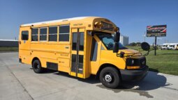2016 Thomas GMC 4500 Mini w/ Air & Handi