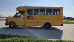 2016 Thomas GMC 4500 Mini w/ Air & Handi full