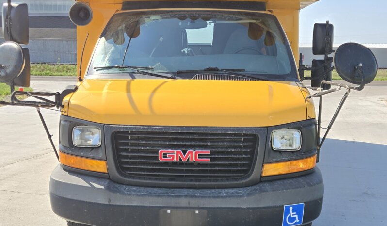 2016 Thomas GMC 4500 Mini w/ Air & Handi full