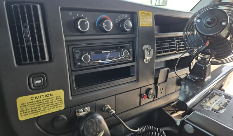 2016 Thomas GMC 4500 Mini w/ Air & Handi full