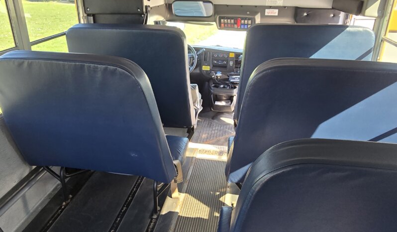 2016 Thomas GMC 4500 Mini w/ Air & Handi full