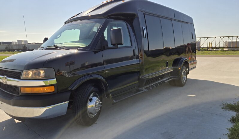 2012 Chevrolet Turtle Top Luxury G3500 Shuttle 14pass full