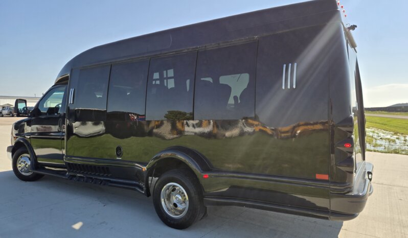 2012 Chevrolet Turtle Top Luxury G3500 Shuttle 14pass full