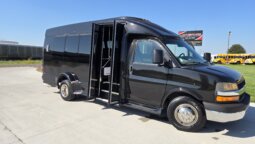 2012 Chevrolet Turtle Top Luxury G3500 Shuttle 14pass