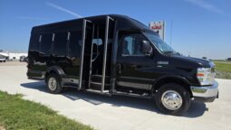 2016 Ford E350 Turtle Top Luxury Shuttle 14/pass