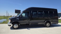 2016 Ford E350 Turtle Top Luxury Shuttle 14/pass full