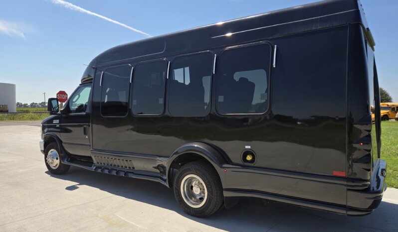 2016 Ford E350 Turtle Top Luxury Shuttle 14/pass full