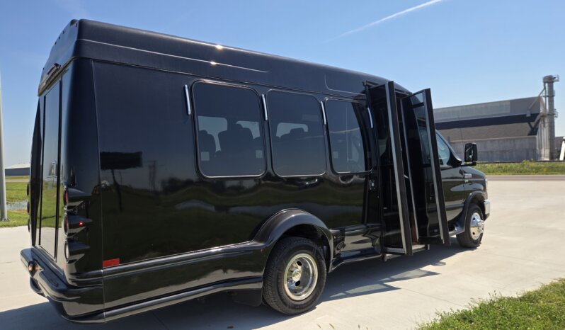 2016 Ford E350 Turtle Top Luxury Shuttle 14/pass full