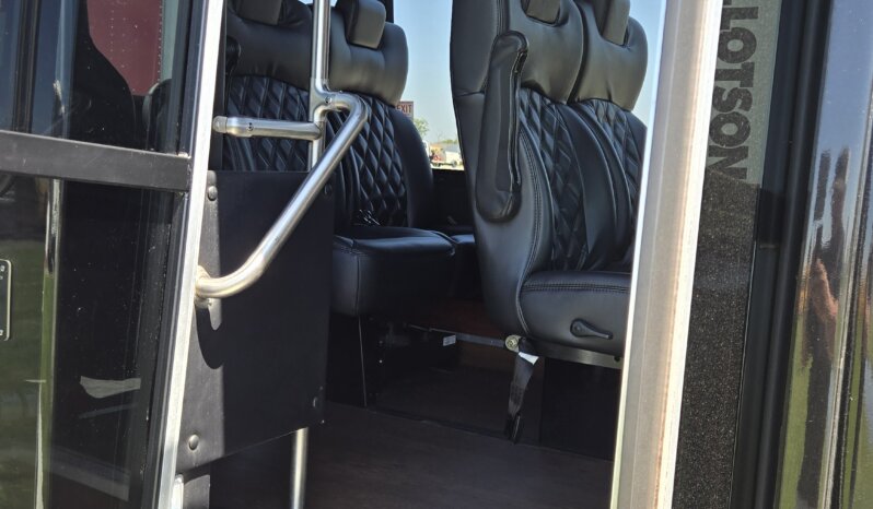 2016 Ford E350 Turtle Top Luxury Shuttle 14/pass full