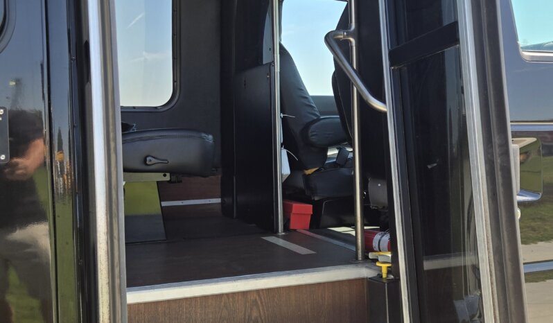 2016 Ford E350 Turtle Top Luxury Shuttle 14/pass full
