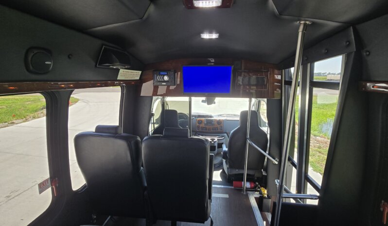 2016 Ford E350 Turtle Top Luxury Shuttle 14/pass full