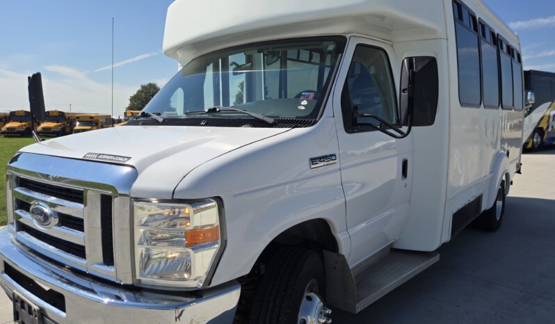 2008 Ford E450 Shuttle 15pass w/Handi Non CDL full