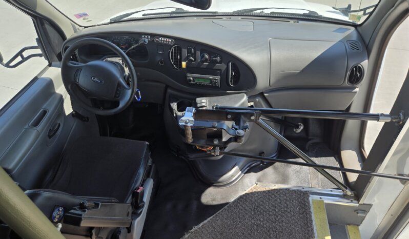 2008 Ford E450 Shuttle 15pass w/Handi Non CDL full