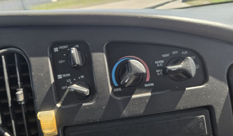 2008 Ford E450 Shuttle 15pass w/Handi Non CDL full