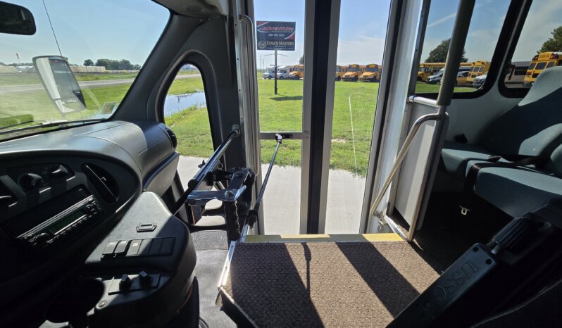 2008 Ford E450 Shuttle 15pass w/Handi Non CDL full