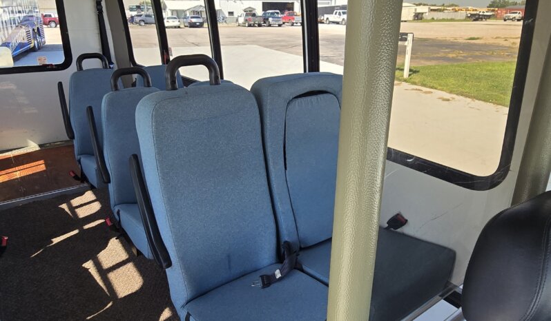 2008 Ford E450 Shuttle 15pass w/Handi Non CDL full