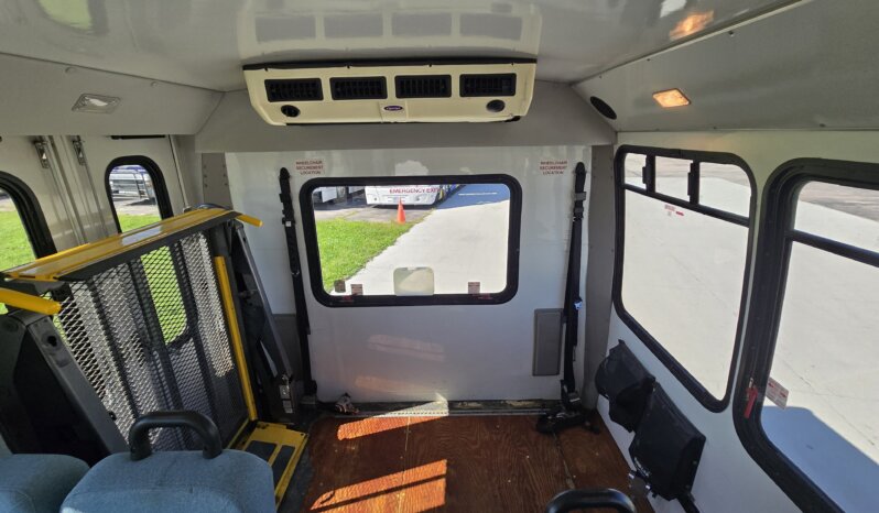 2008 Ford E450 Shuttle 15pass w/Handi Non CDL full