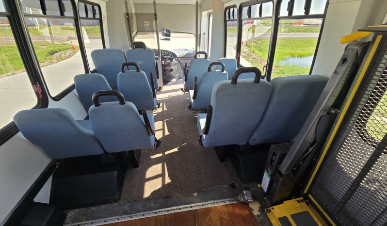 2008 Ford E450 Shuttle 15pass w/Handi Non CDL full