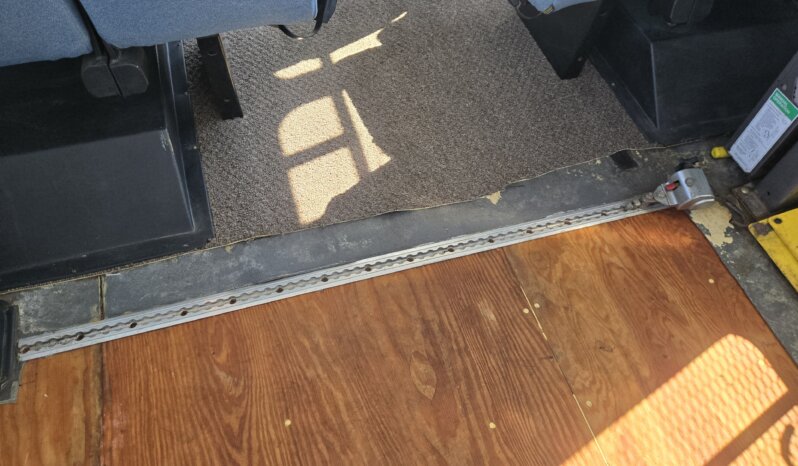 2008 Ford E450 Shuttle 15pass w/Handi Non CDL full