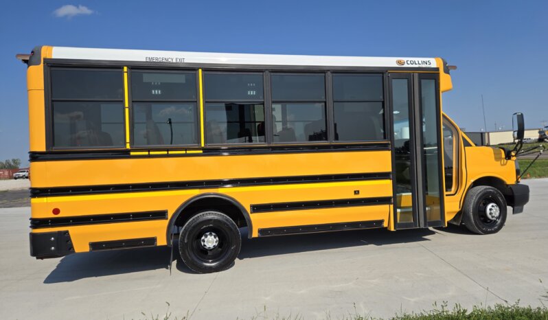 2019 Chevrolet Express G4500 Collins 29pass- LOW MILES full