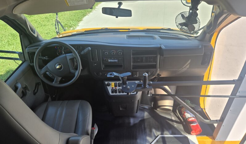 2019 Chevrolet 4500 Collins 29pass full