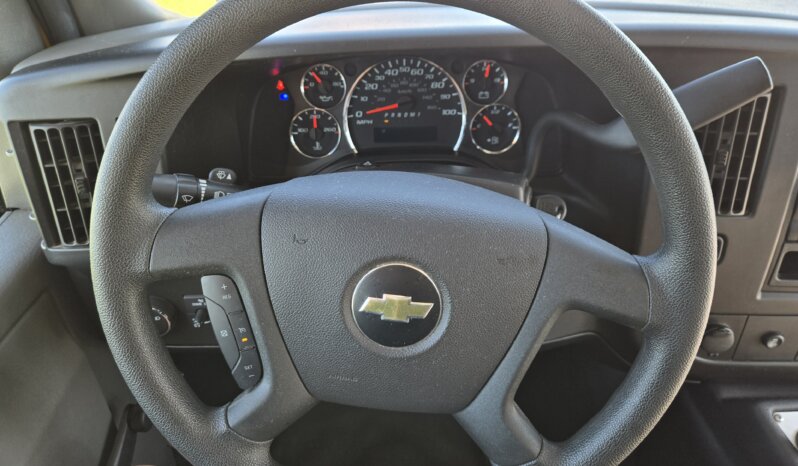 2019 Chevrolet 4500 Collins 29pass full