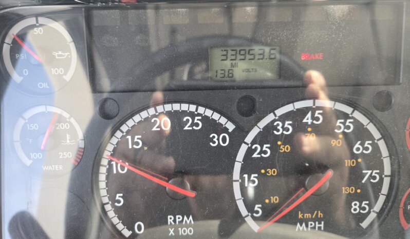 2016 Freightliner S2 Shuttle 29pass LOW Miles! full