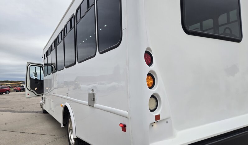 2016 Freightliner S2 Shuttle 29pass LOW Miles! full