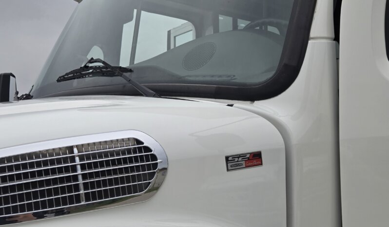 2016 Freightliner S2 Shuttle 29pass LOW Miles! full