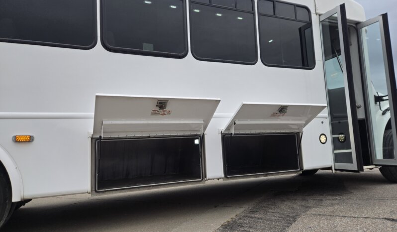 2016 Freightliner S2 Shuttle 29pass LOW Miles! full