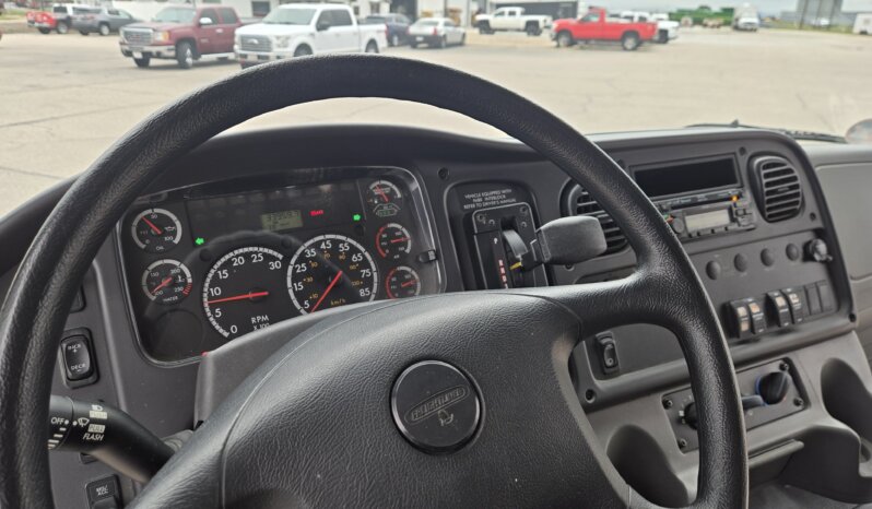 2016 Freightliner S2 Shuttle 29pass LOW Miles! full