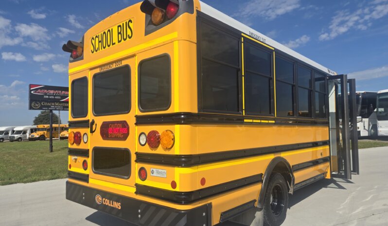 2019 Chevrolet G4500 Collins 29Pass (15Kmi) full